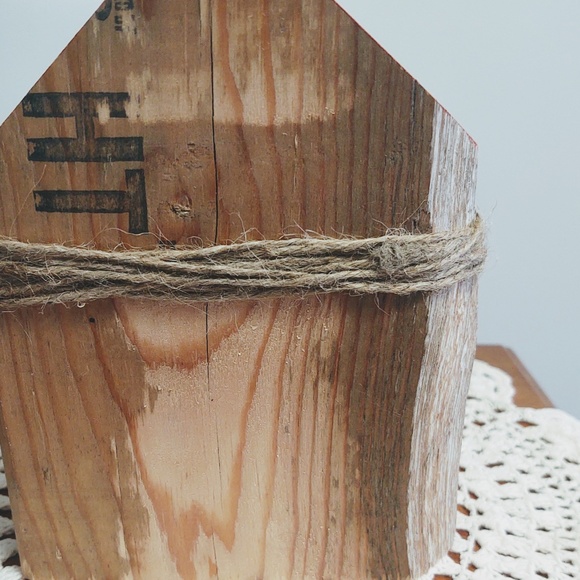 HANDCRAFTED HAND PAINTED TIERED TRAY DECOR/MINI WOOD HOUSE/FALL HOME DECOR - Picture 3 of 3